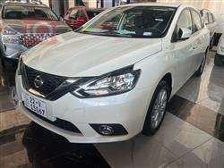 نيسان سيلفي